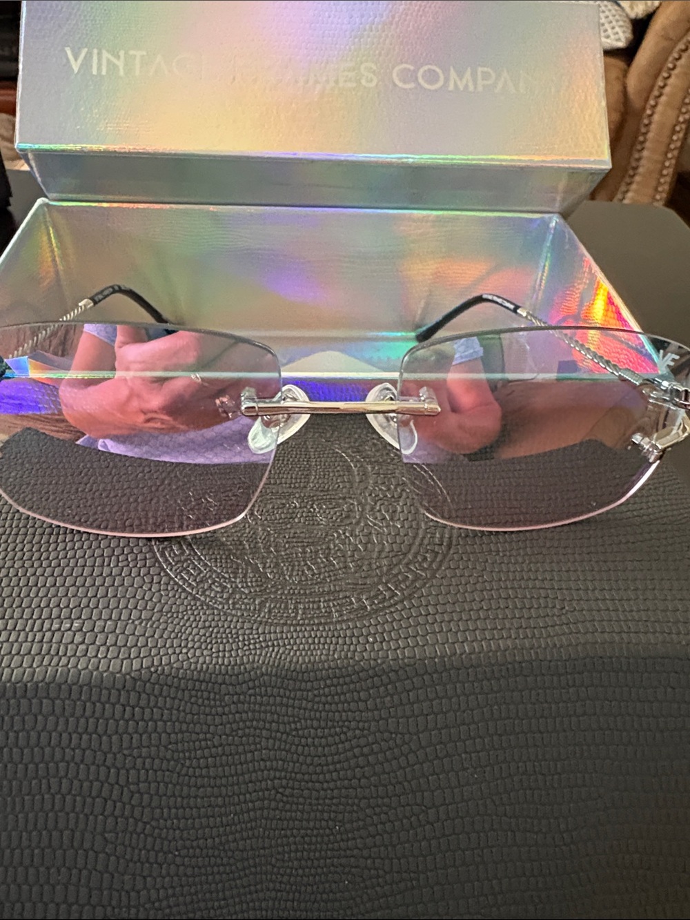 Rimless Pink Gradient Women’s Sunglasses with Silver Bridge